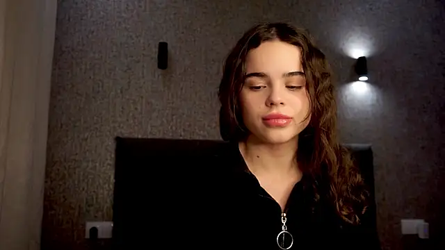 lindaTT online show from November 27, 1:14 pm