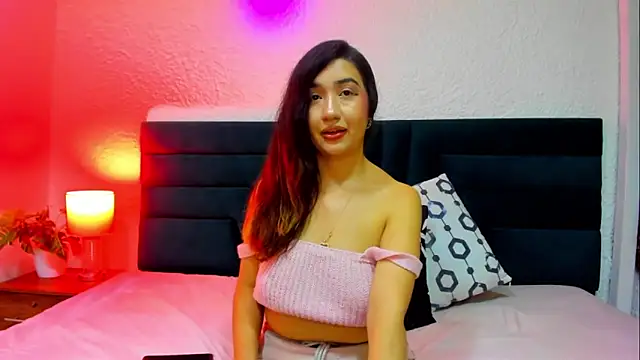 VictoriaRouge  online show from March 3, 4:18 am