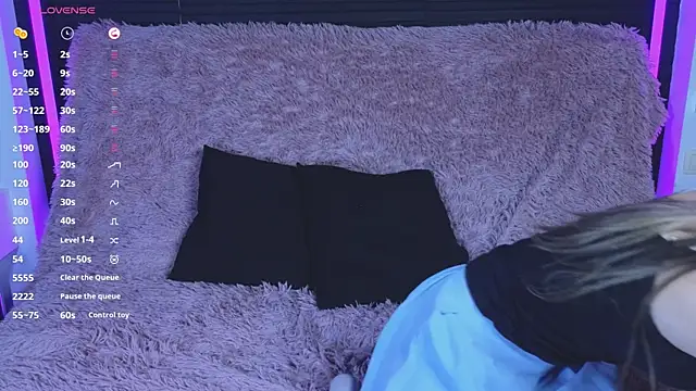 RochelCozzi online show from December 4, 5:24 pm