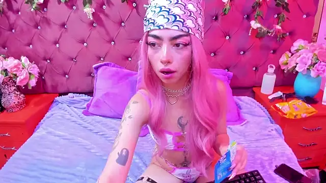  Ivy Luna online show from December 23, 1:42 am