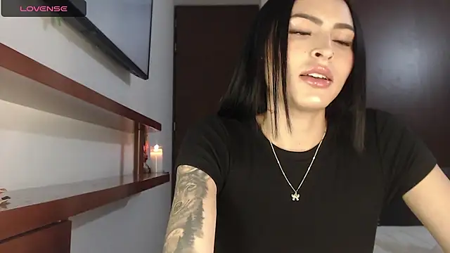 Linda  fiore online show from March 4, 3:24 am