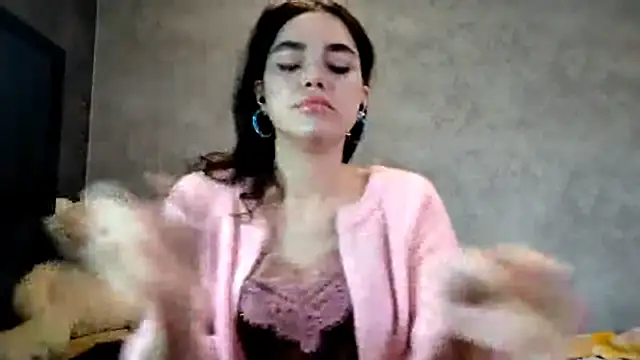 LillyWesthouse online show from November 22, 9:34 am