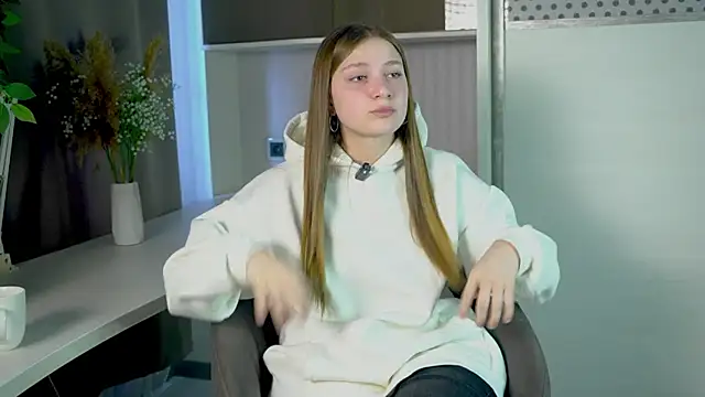 LesaFeldker online show from November 25, 3:09 am