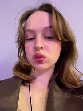 hani obsessed online show from April 2, 10:13 am