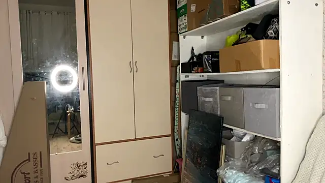 MiriamDongo online show from November 28, 2:31 pm