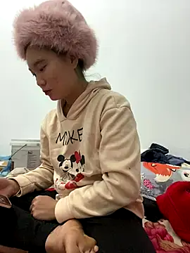 pitty mymi online show from December 4, 11:49 pm