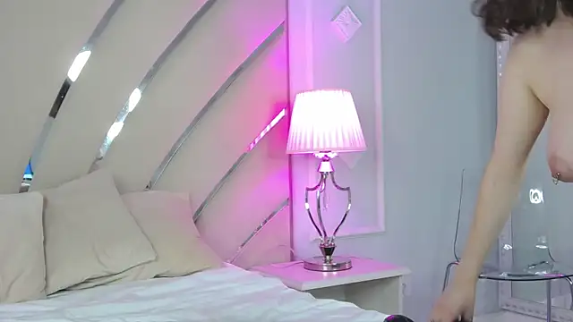 Dahlissa online show from November 17, 6:14 am