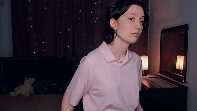 NenaBriand online show from December 2, 8:16 am