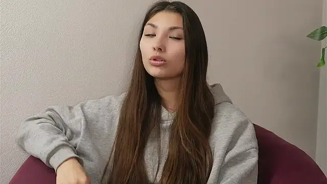 LonaDonn online show from November 21, 10:28 am