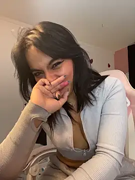 Sophie wyld online show from December 2, 5:31 am