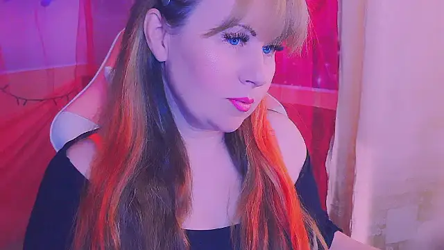 BESTLOLA online show from April 1, 9:32 am