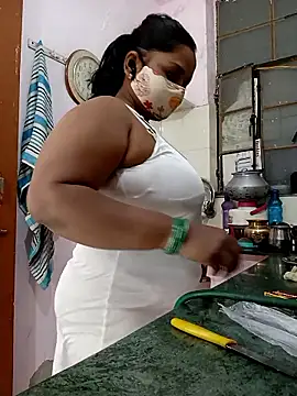 CUTE-LOVE-SWEETS online show from February 20, 2:40 pm