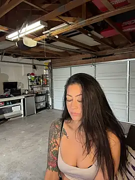 Entreprescrewers online show from December 23, 10:30 am