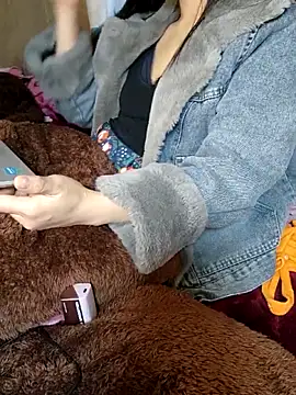 Xiu-L online show from February 8, 6:22 pm