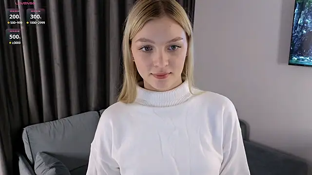 DebraVaughn online show from December 18, 1:05 pm