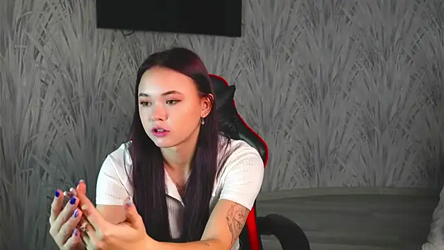 CarleeHake online show from November 19, 2:55 am