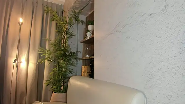 IsabelaStefano online show from July 21, 3:29 am