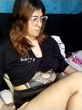 Emmyxxx online show from February 9, 1:08 am