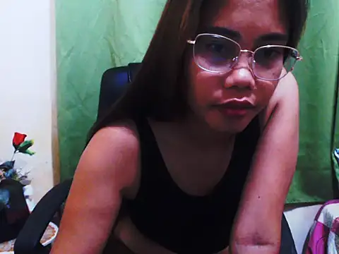 HotAsian Yazzi69 online show from November 26, 5:47 pm