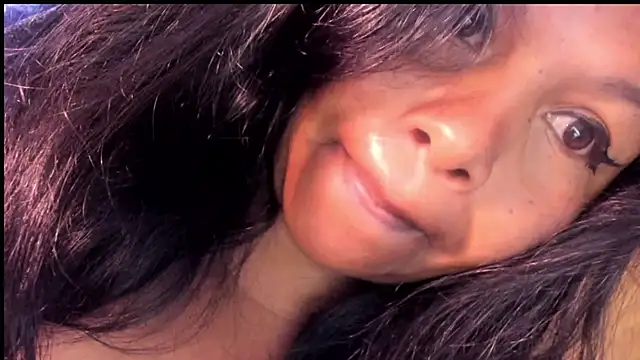 ebonycamelia online show from February 10, 10:51 am