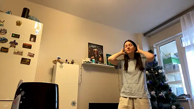 CyberAIice online show from December 18, 8:19 am