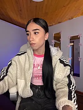 Emma pink18 online show from December 1, 4:20 pm