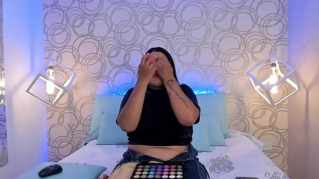 AlinaVega  online show from November 22, 8:22 pm