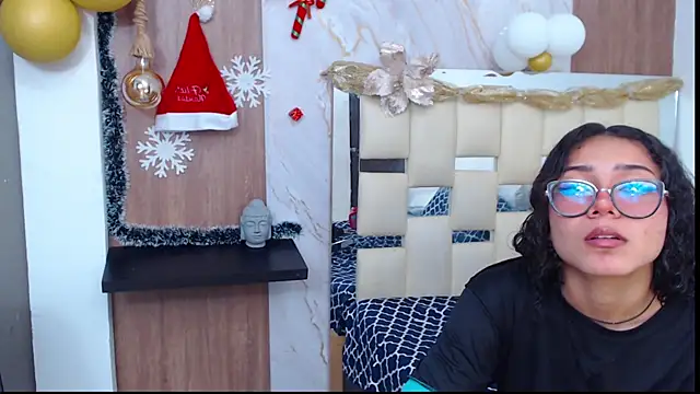 sweett love  online show from November 23, 7:00 am