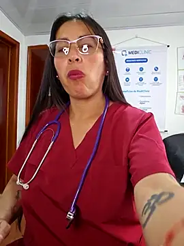 JustSamantha  online show from February 10, 5:38 pm