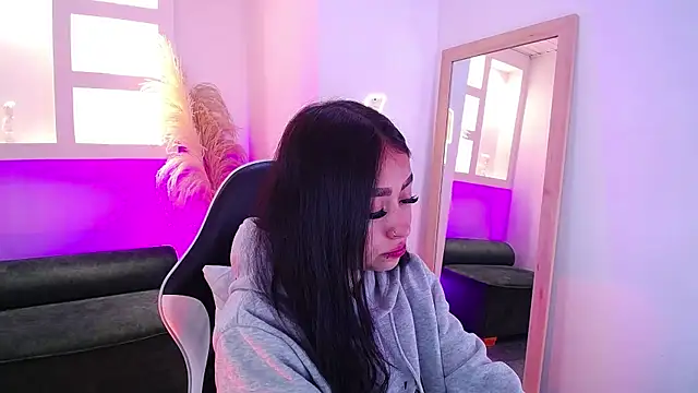 vallolett online show from April 15, 11:38 pm