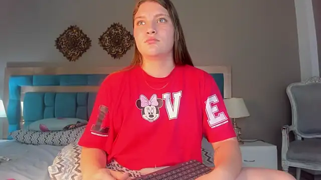 LiiaVelvet online show from December 19, 5:16 pm