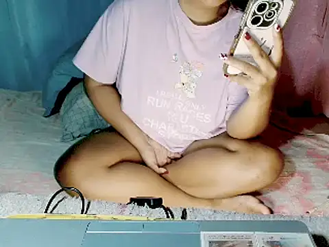 Horny Ass4u69 online show from January 17, 11:12 pm