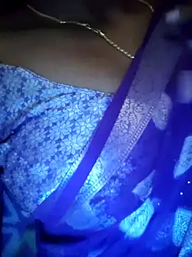 devisree143 online show from November 30, 7:23 am