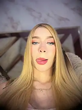 valeryfox   online show from March 21, 11:32 pm