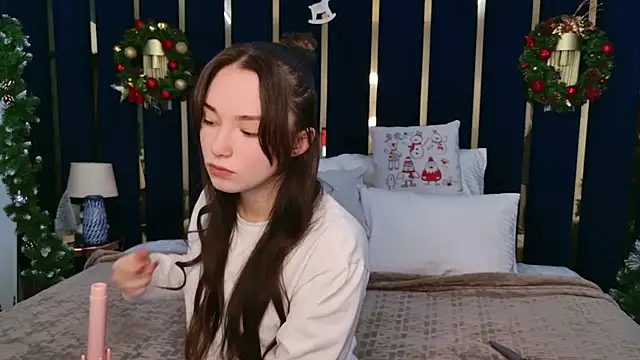 Amber Bond online show from January 14, 5:56 am