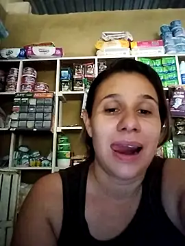 MIA-LARIOS online show from April 7, 10:34 pm