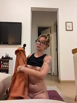 KnotBabe online show from March 2, 5:08 am