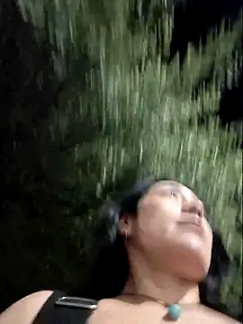 Eveeelyn25 online show from June 14, 12:41 am