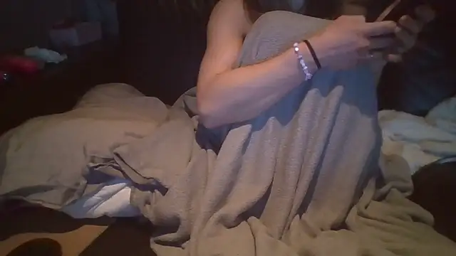 DeeLouLou online show from December 21, 2:27 am