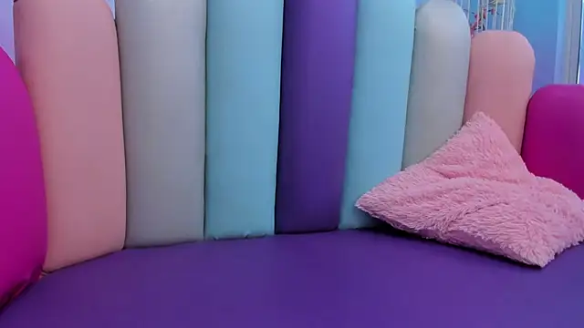 KateSkinny online show from December 15, 12:10 pm