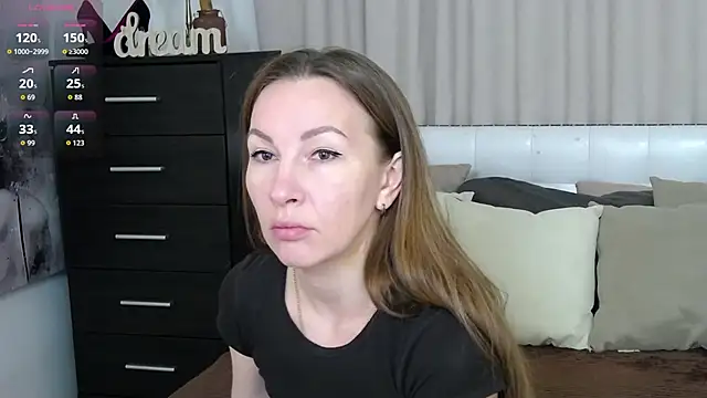 Brandy Gem online show from March 26, 7:43 am