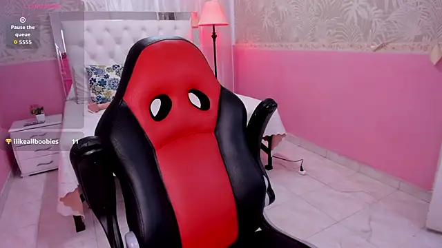 Danna Keys online show from April 18, 7:58 pm