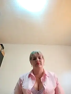 LushLoveee online show from March 4, 2:56 pm