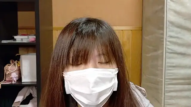  NATSUMI online show from November 28, 2:09 pm