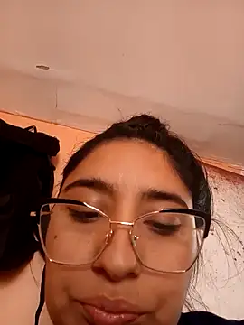 Bizcochitoc4 online show from April 24, 5:49 pm