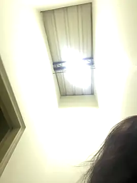 nicole2892lo online show from November 26, 6:47 am