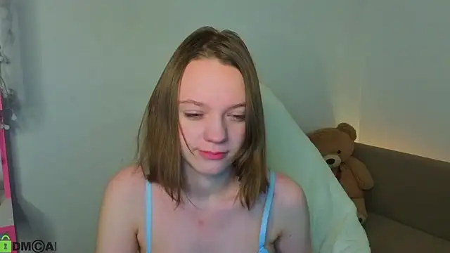 Olivia Riesz online show from March 4, 1:12 am