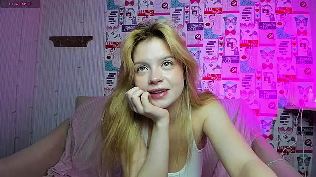 AlysaMeow online show from November 26, 8:15 am