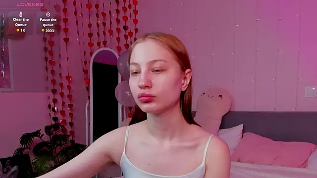 lally cute online show from February 27, 7:24 pm