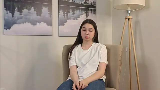 VannessaUpadhyaya online show from November 26, 8:48 am